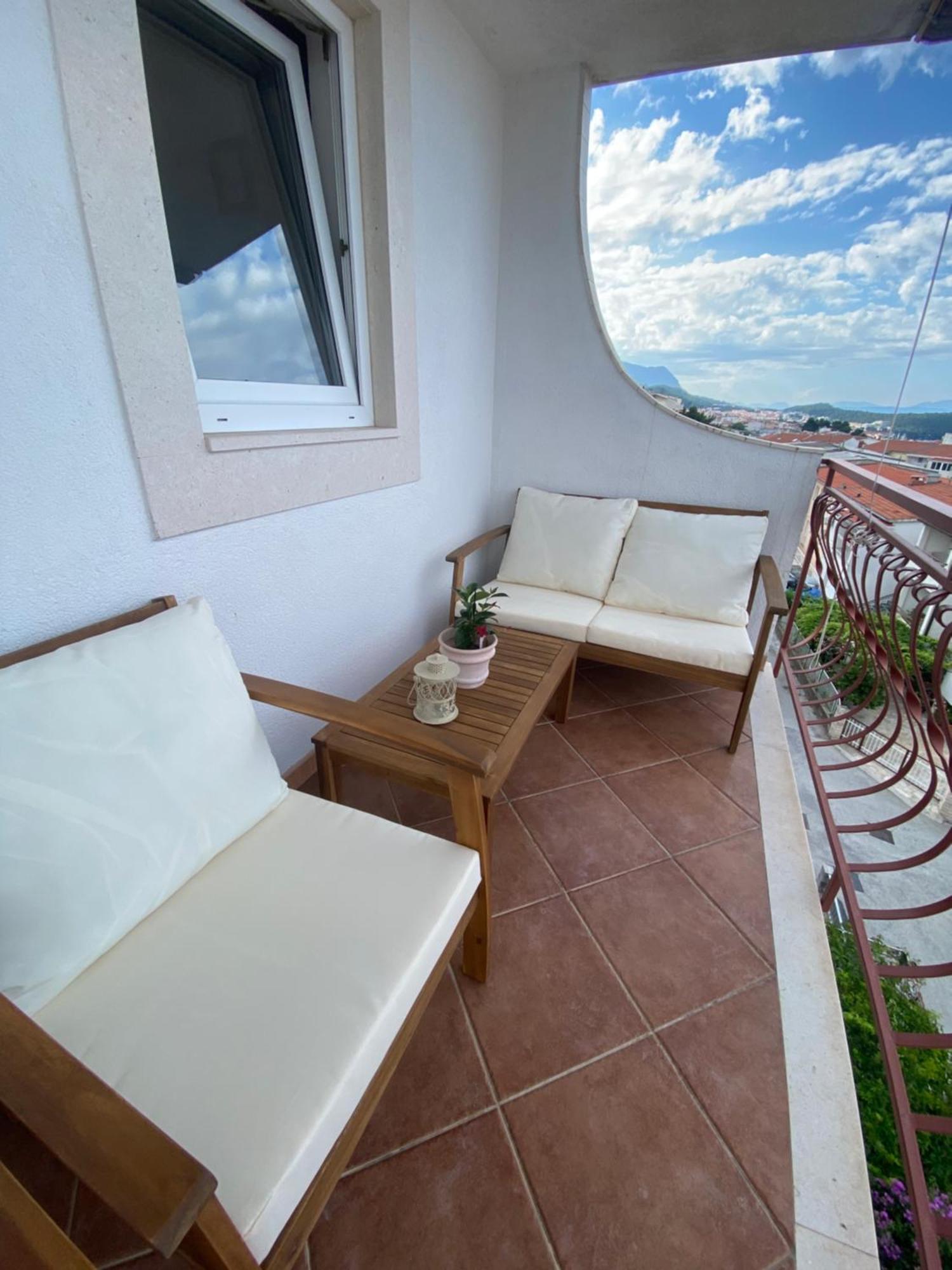 Apartmani Niks Makarská Exteriér fotografie